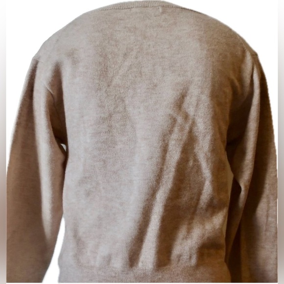 NWOT Beige Small Fate Twisted Front V-Neck Cropped Long Sleeved Soft Sweater - Picture 4 of 7